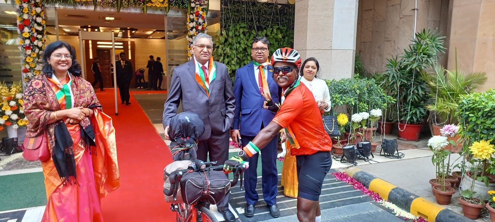 Bobba Ravinder Reddy greeted by GAIL officials and colleagues on the red carpet outside GAIL Bhawan